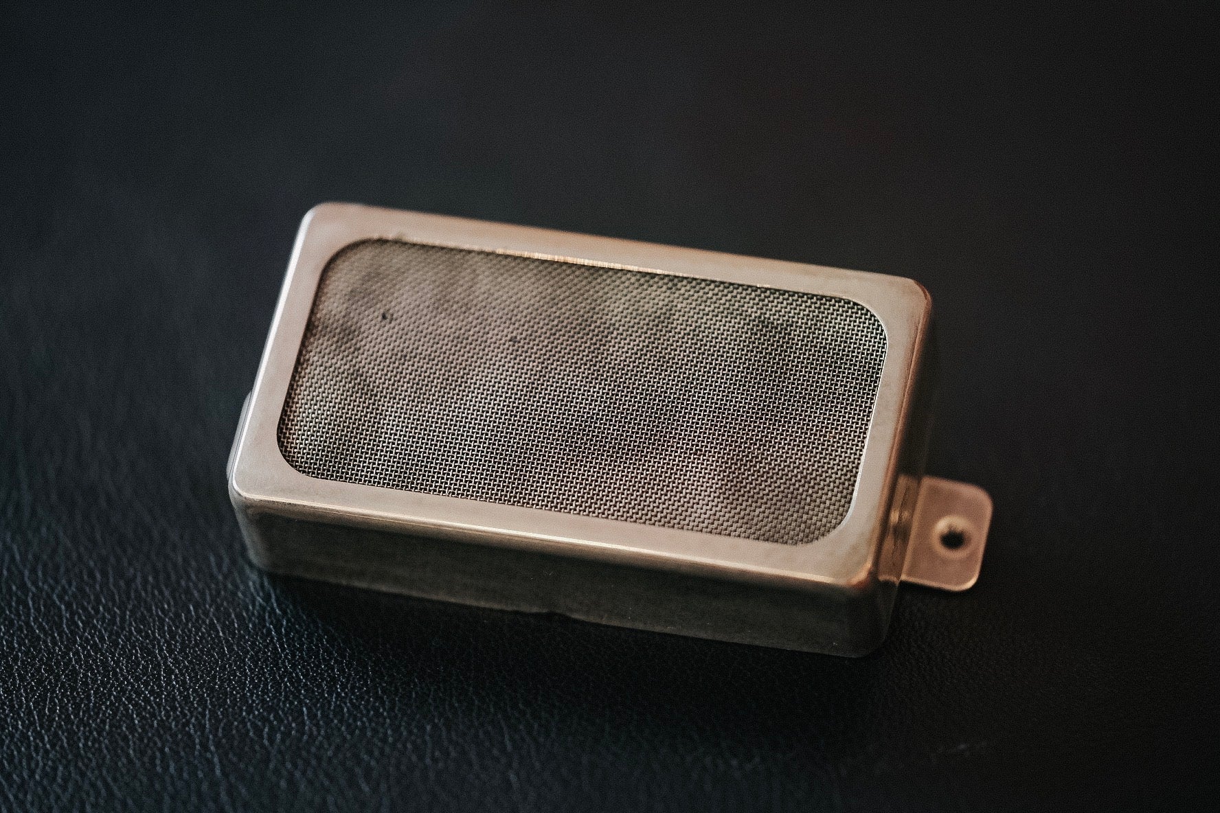 Aged nickel filter humbucker cover