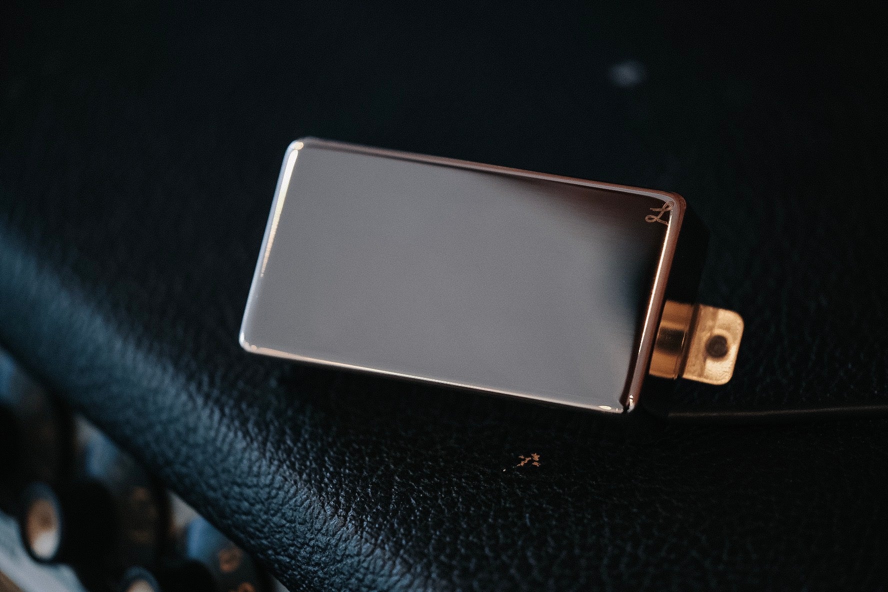 Flat nickel humbucker cover